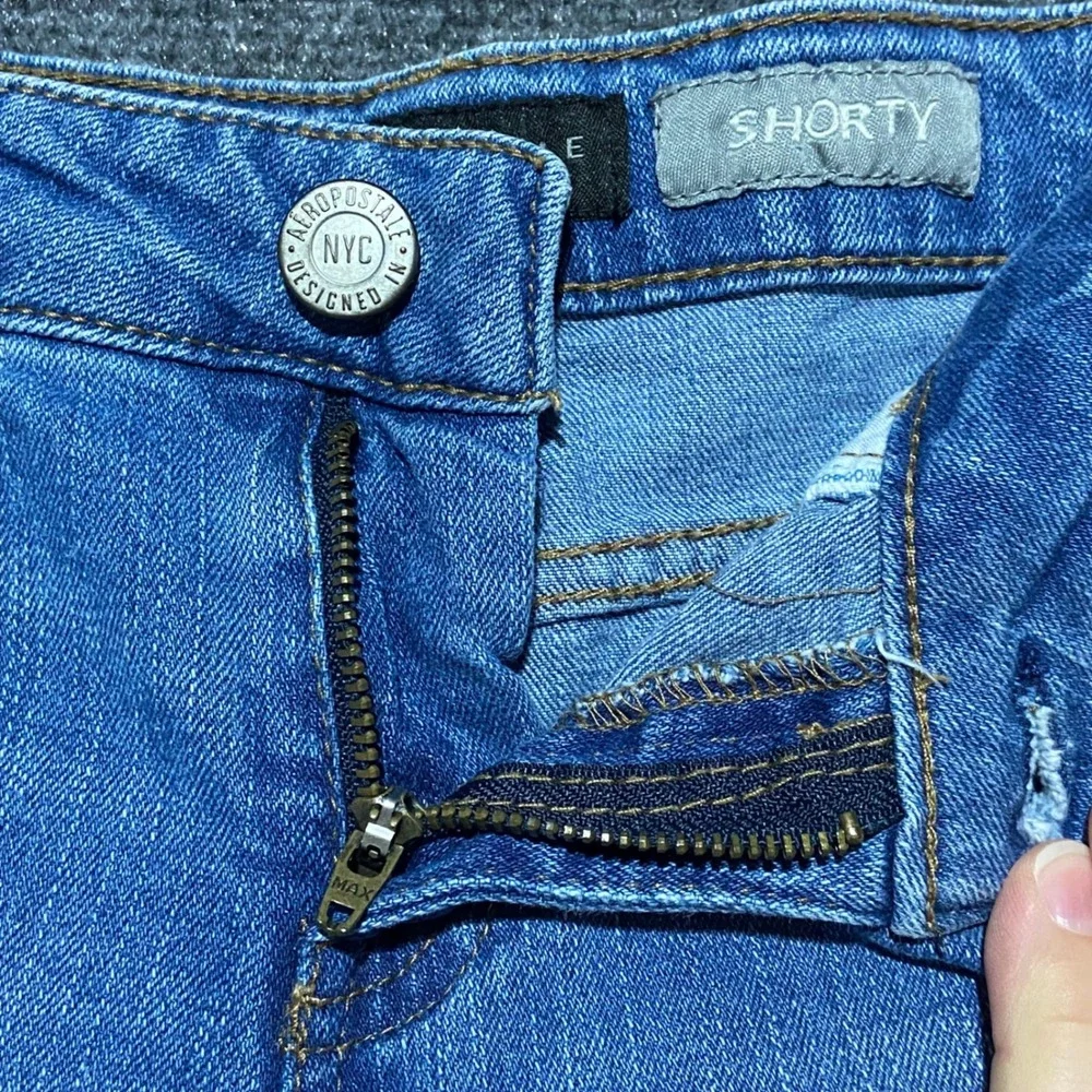 Aeropostale Y2K Shorty Shorts Size 4 Blue Distressed Low Rise Denim Cutoff Micro